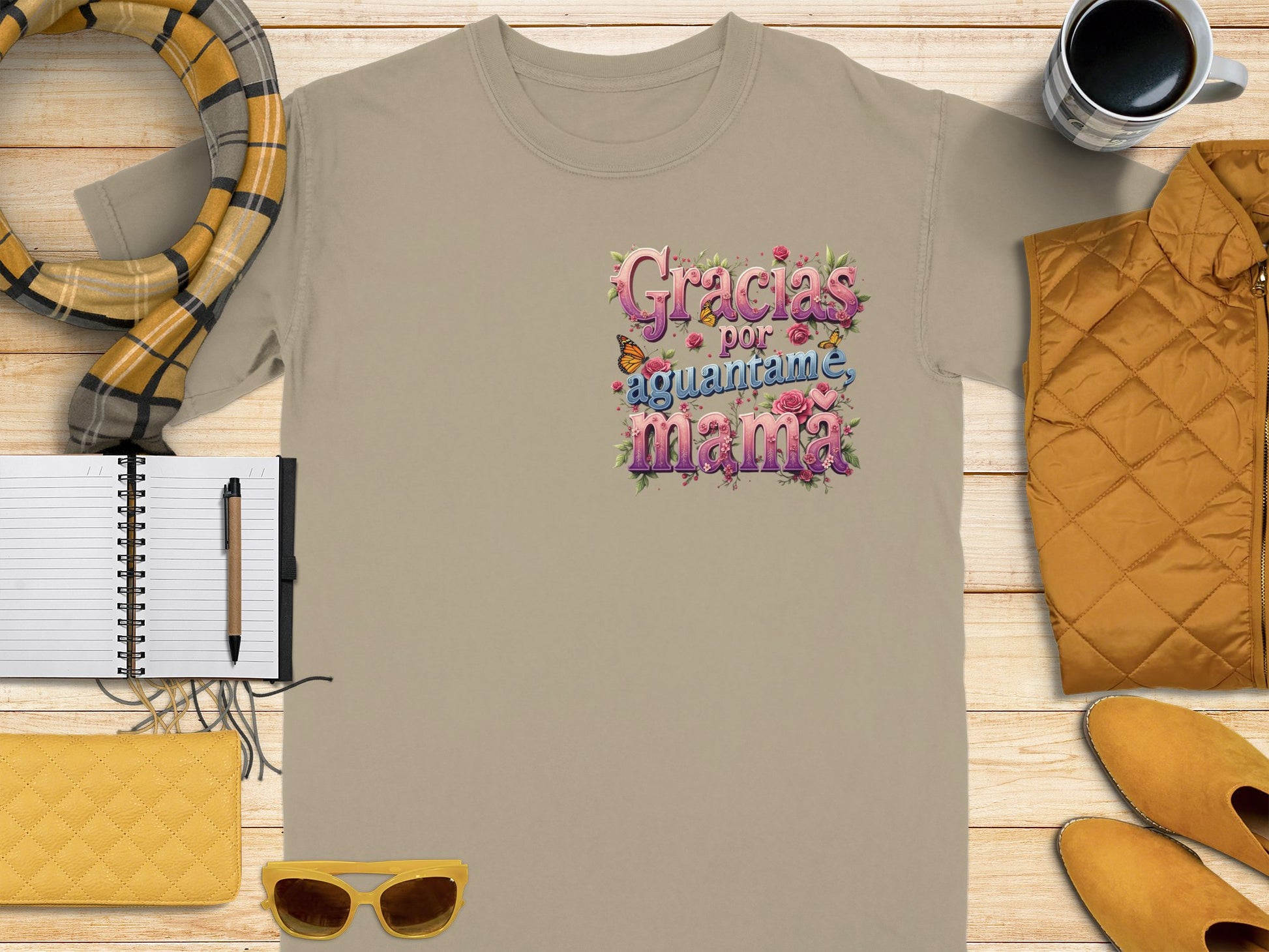 Gracias por aguantarme mamá graphic t-shirt product