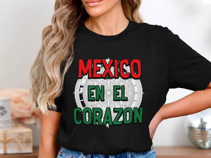 Mexico En El Corazon Typography Print T-Shirt product