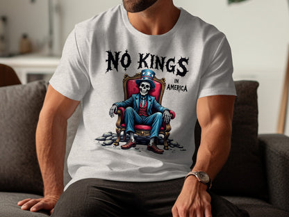 No Kings in America Skull Graphic T Shirt product type