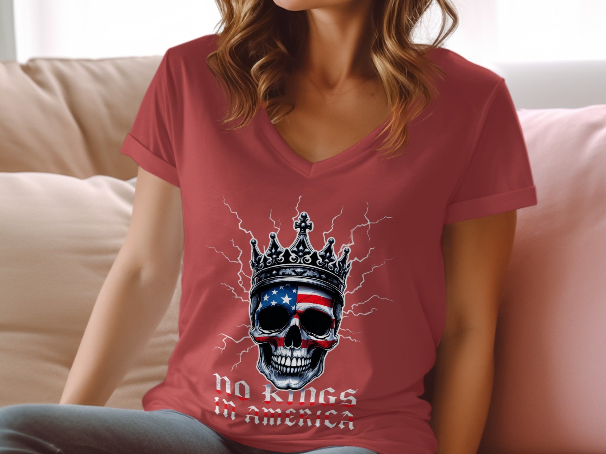 No Kings in America Skull Crown Graphic T-Shirt