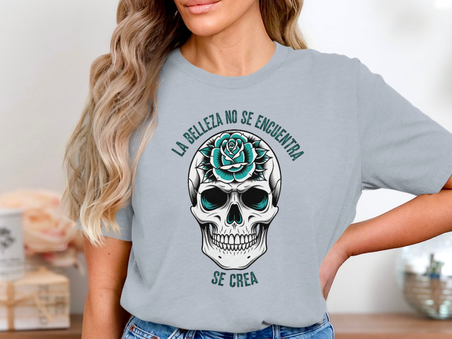La Belleza No Se Encuentra Se Crea Skull Shirt product