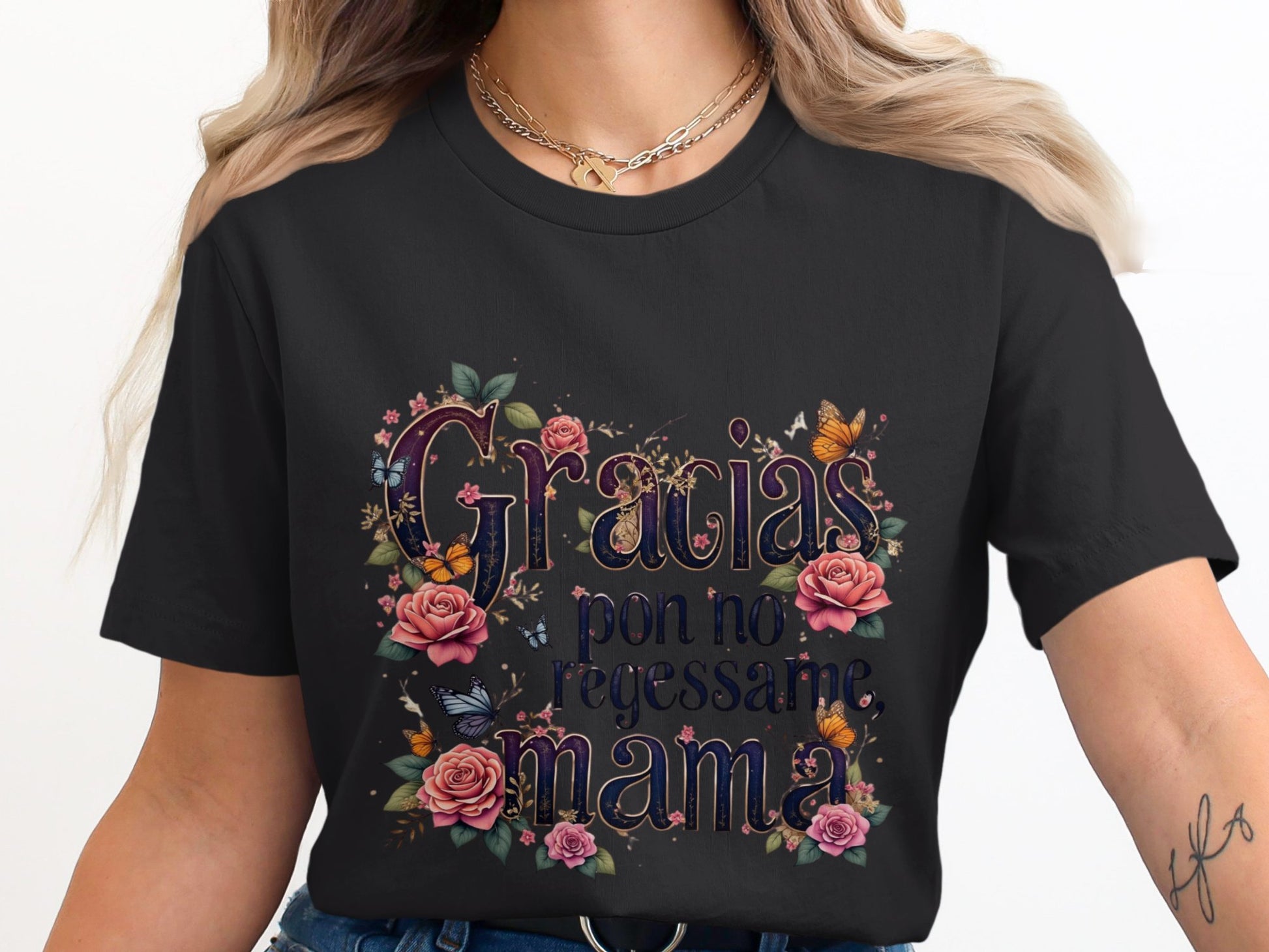 Gracias Pon No Regessame Mama Graphic T-Shirt product type