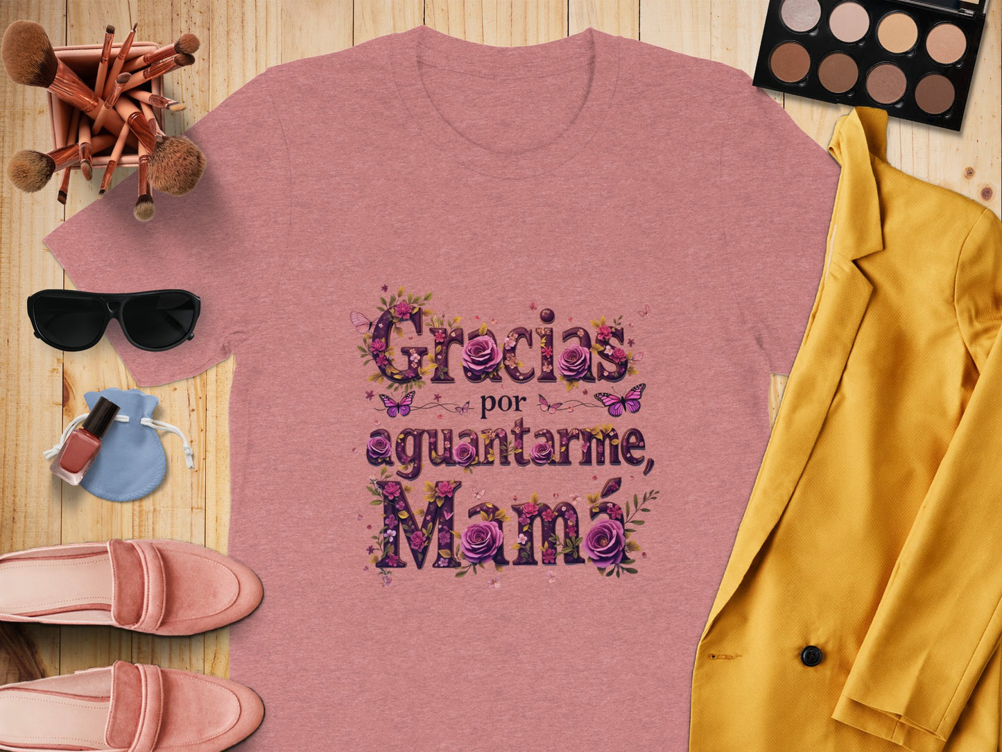 Gracias Por Aguantarme Mamá Graphic T-Shirt product type