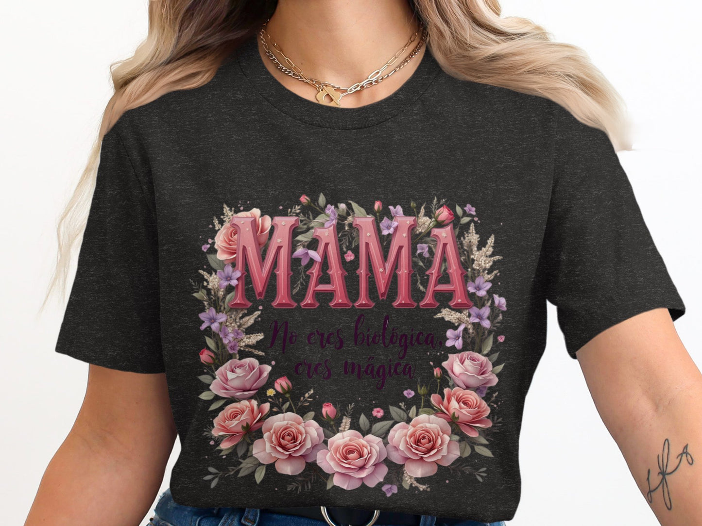 Mama Biológica Eres Mágica Floral Design Shirt Product