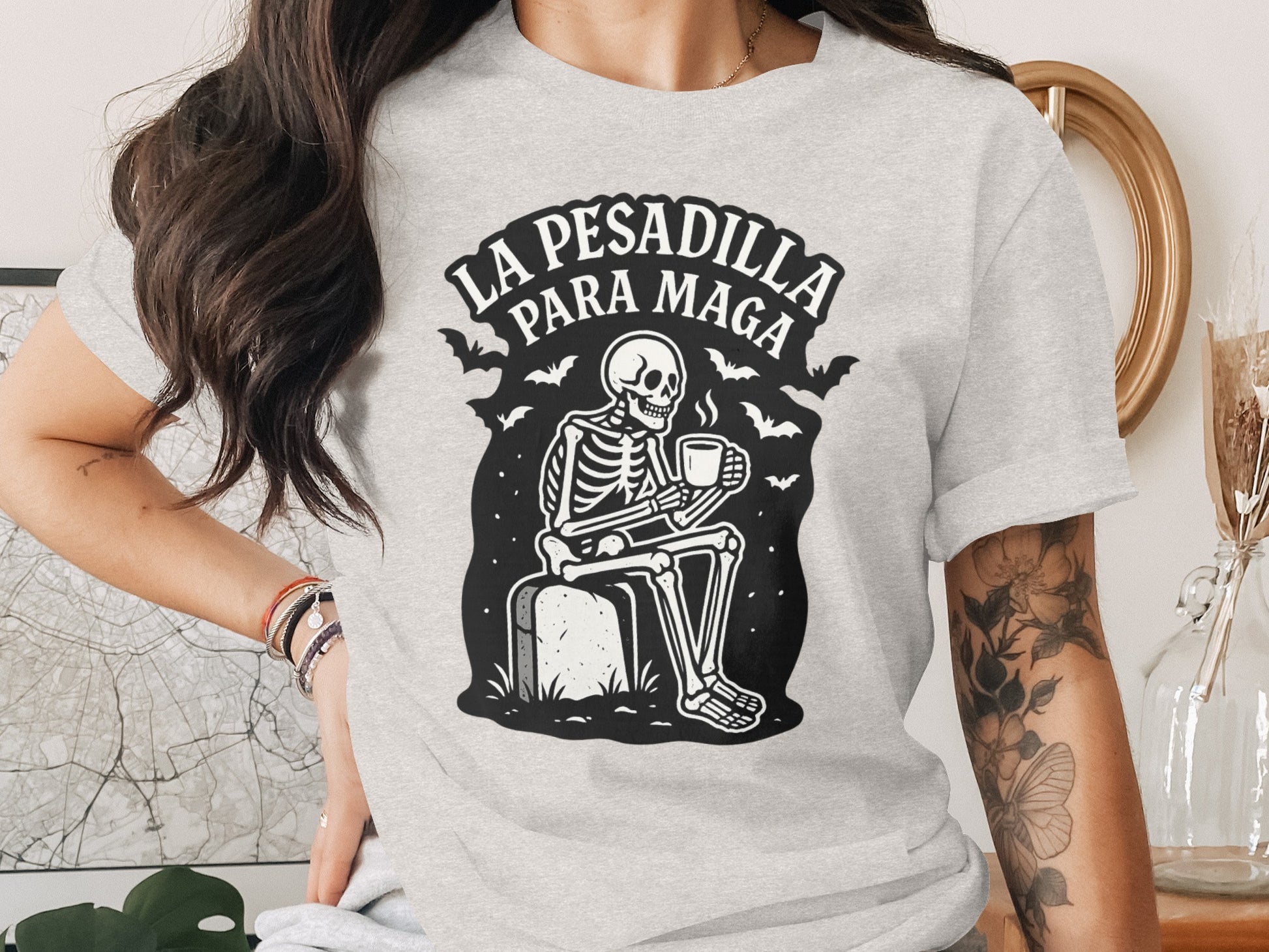 La Pesadilla Para Maga Graphic Tee Shirt product type