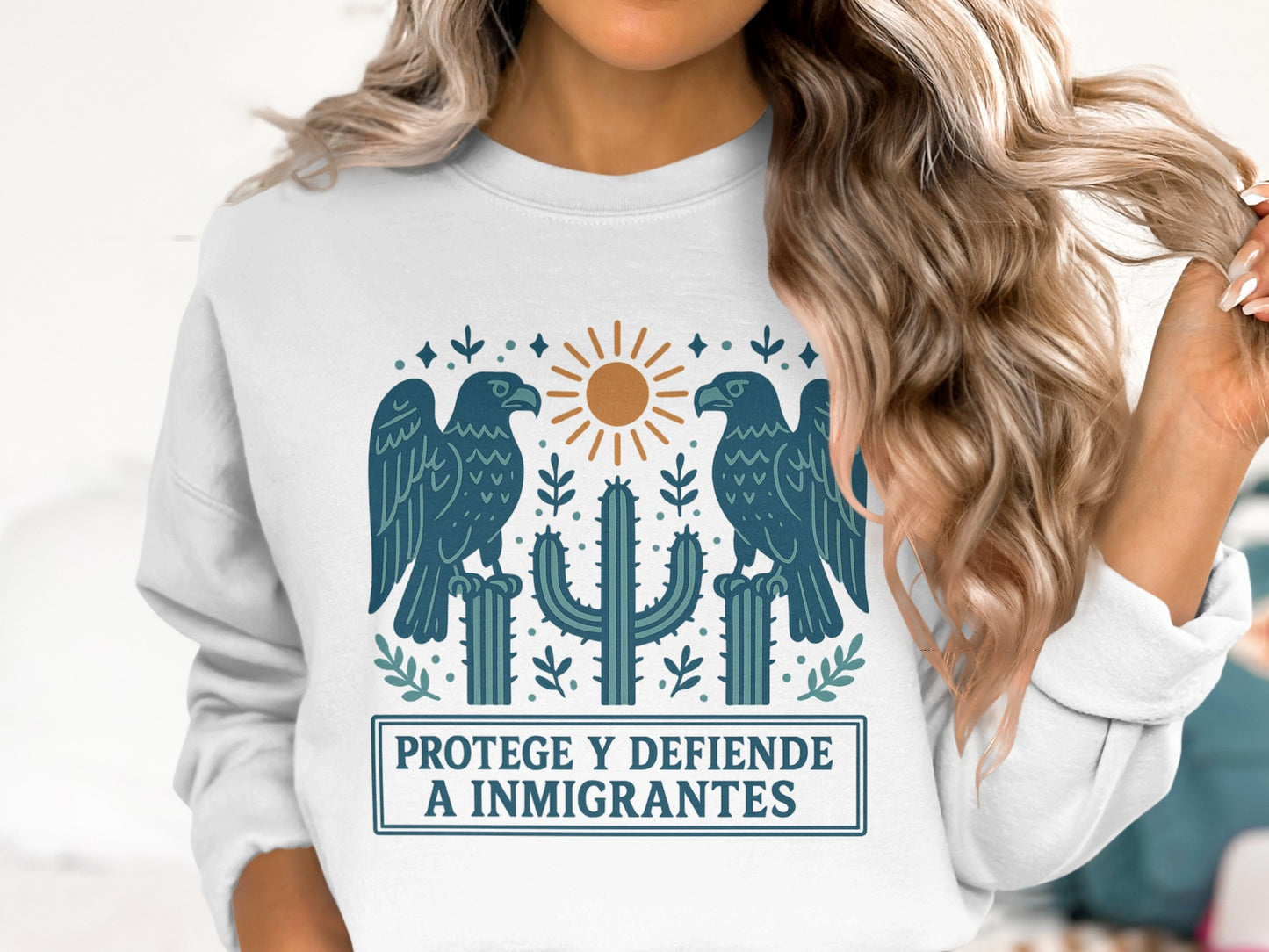 Protege Y Defiende A Inmigrantes Sweatshirt product type