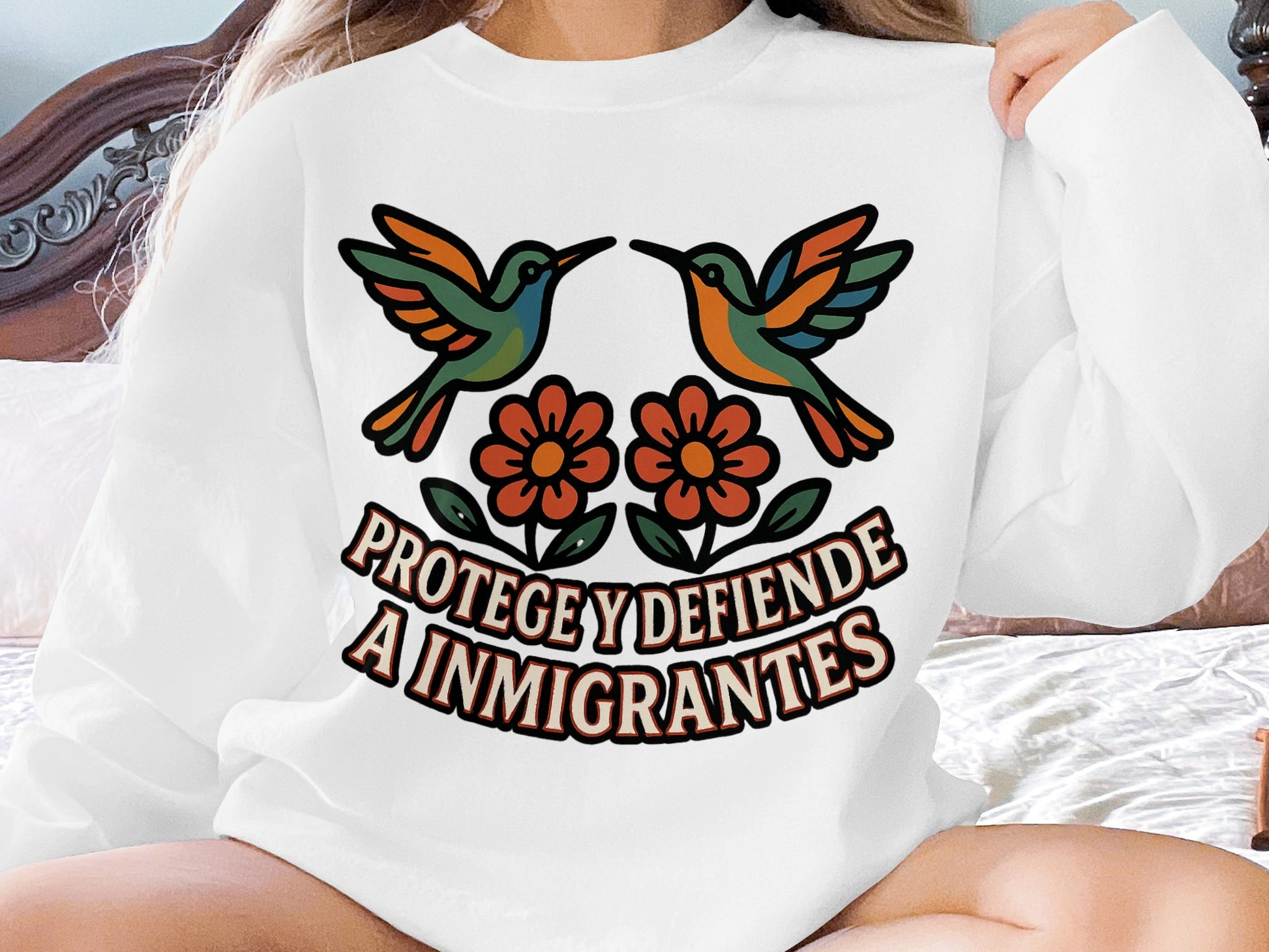 Protege Y Defiende A Inmigrantes Sweatshirt product