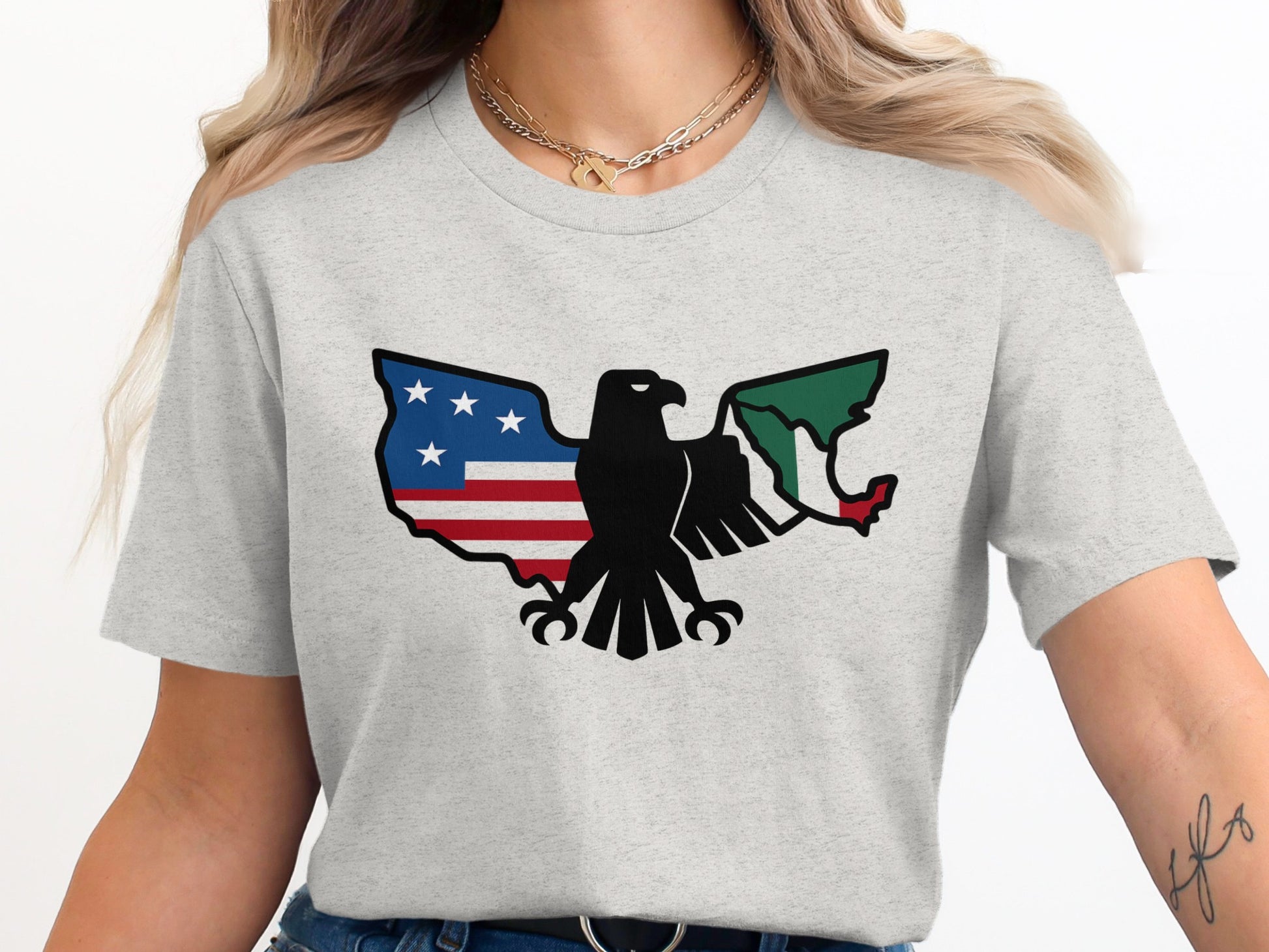 Dual National Eagle Print Women's T-shirt Product