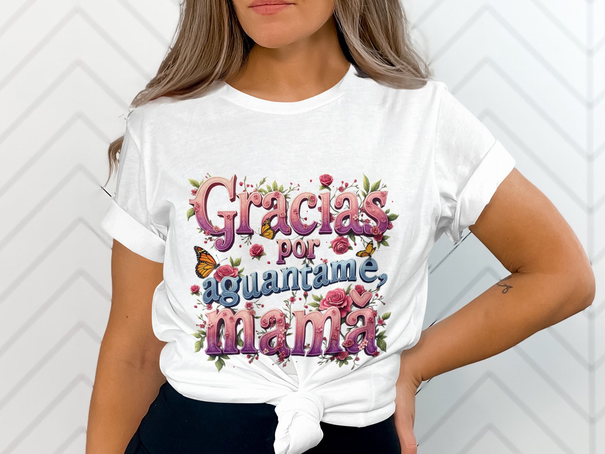 Gracias Por Aguantarme Mama graphic tee product