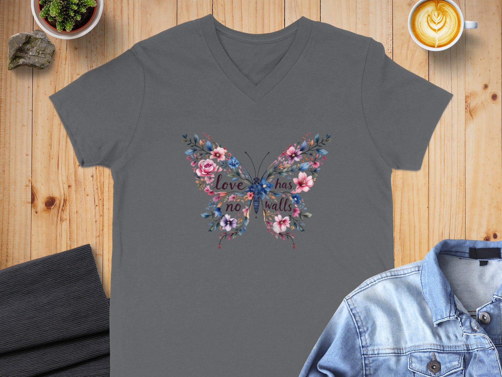 Butterfly Love Has No Walls Floral Graphic T-shirt Product