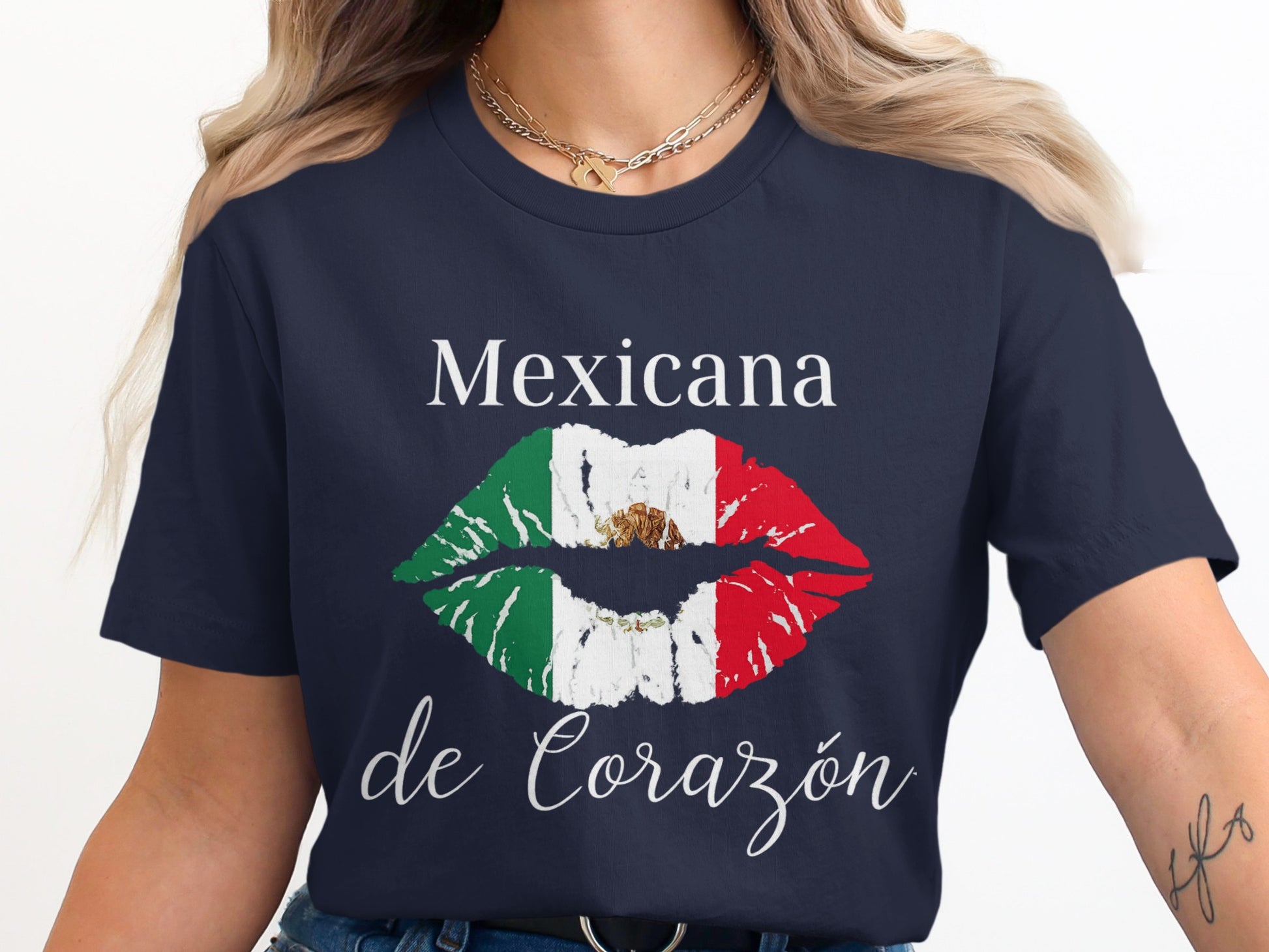 Mexicana de Corazón Lip Print Graphic Tee product