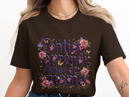 Contigo Aprendí Amore de Mama Floral T-Shirt product type