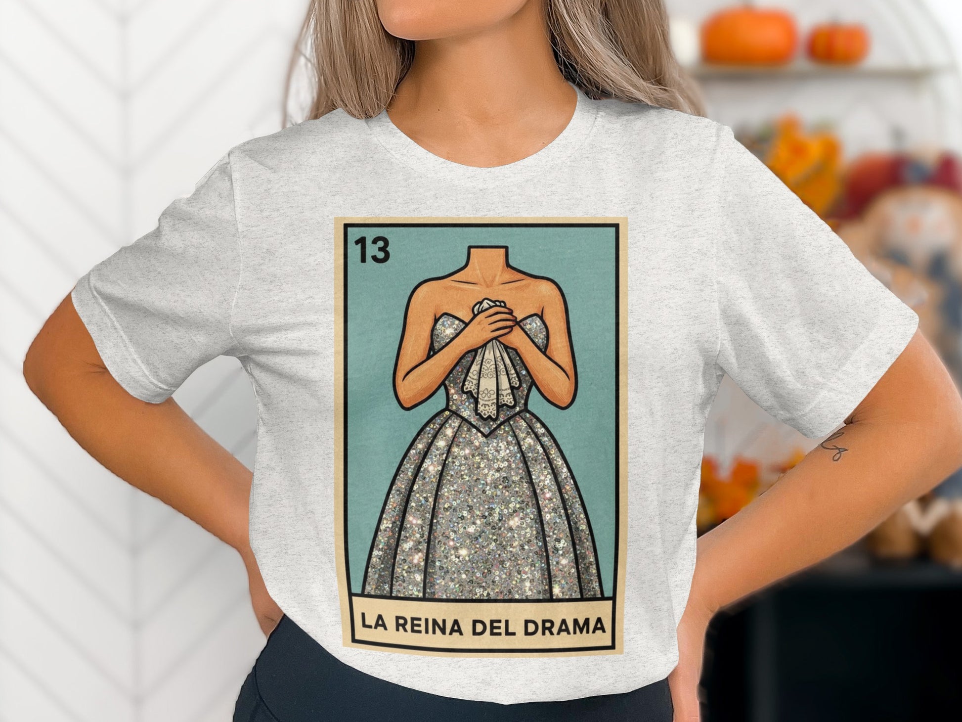 La Reina Del Drama Graphic Women's T-Shirt product