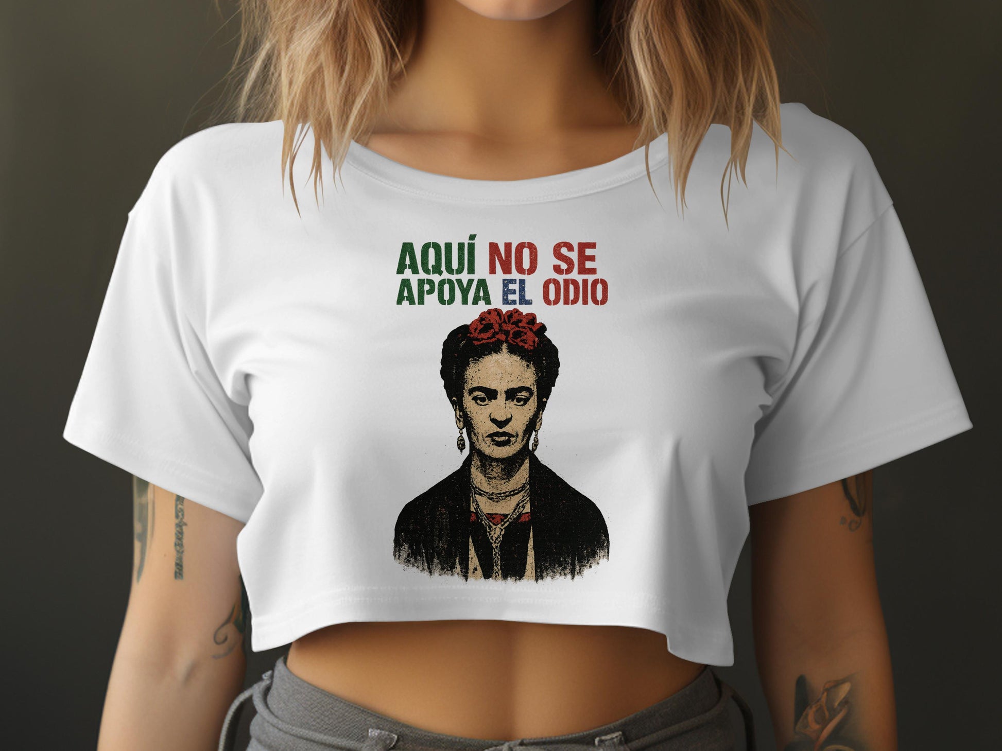 Aquí No Se Apoya El Odio Printed Crop Top product