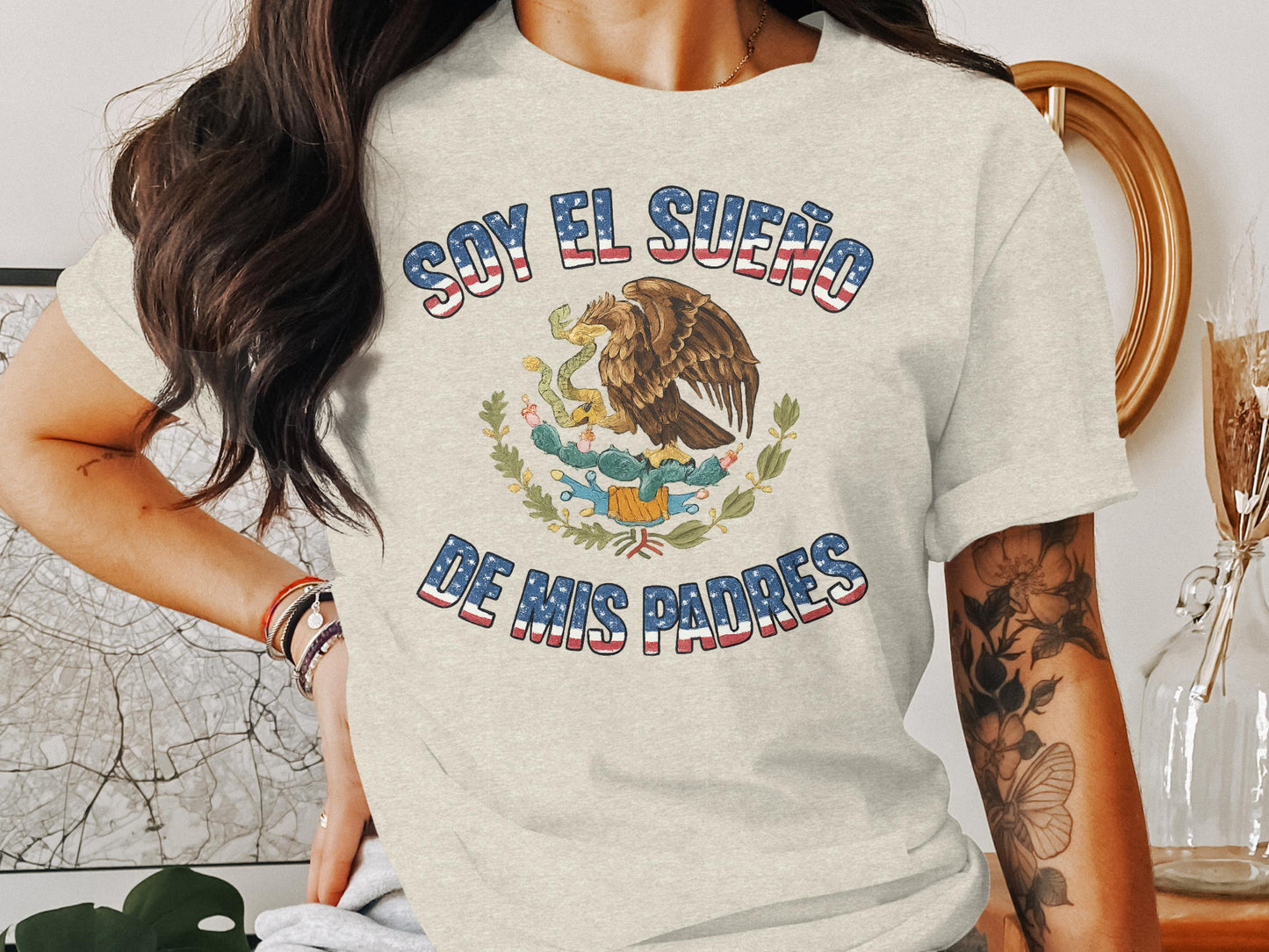 Soy El Sueño De Mis Padres Graphic Tee product