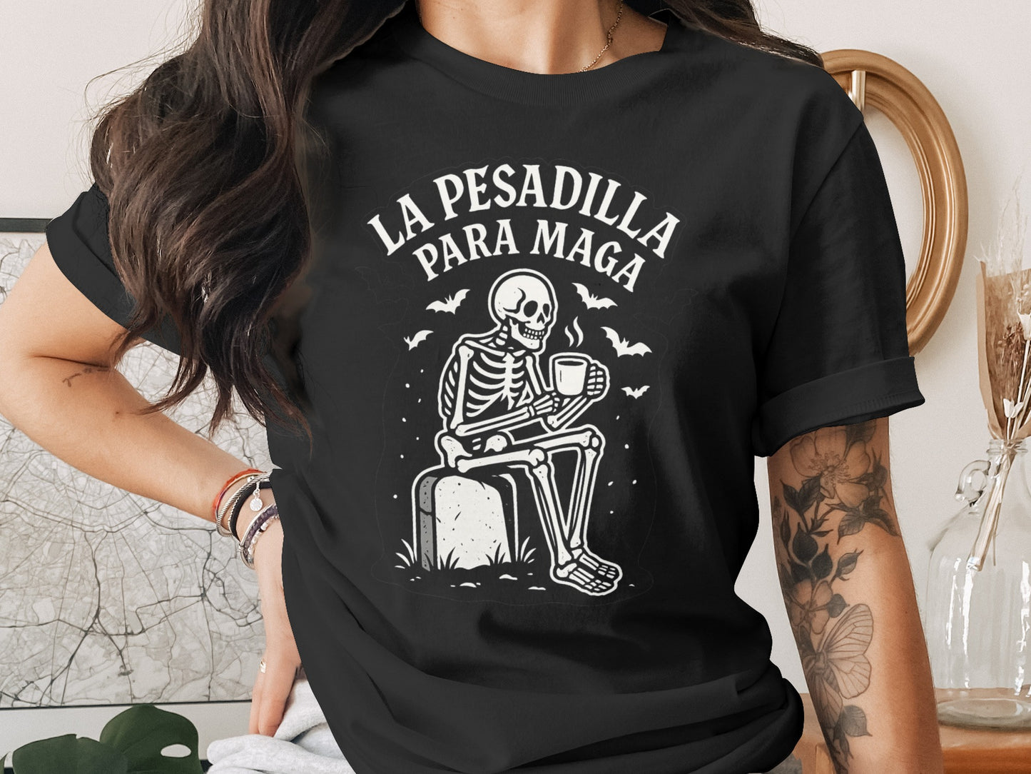 La Pesadilla Para Maga Skeleton Graphic T-shirt product