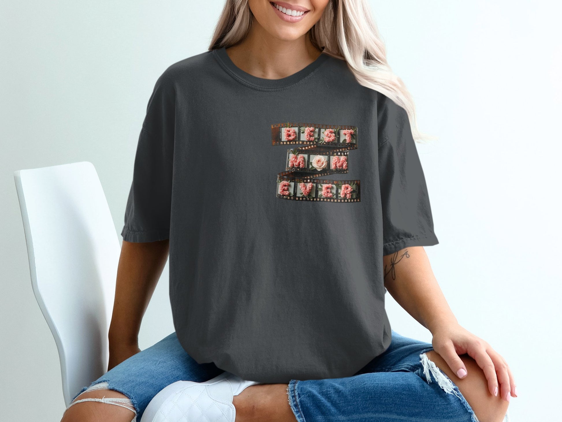 Best Mom Ever Graphic T Shirt product type