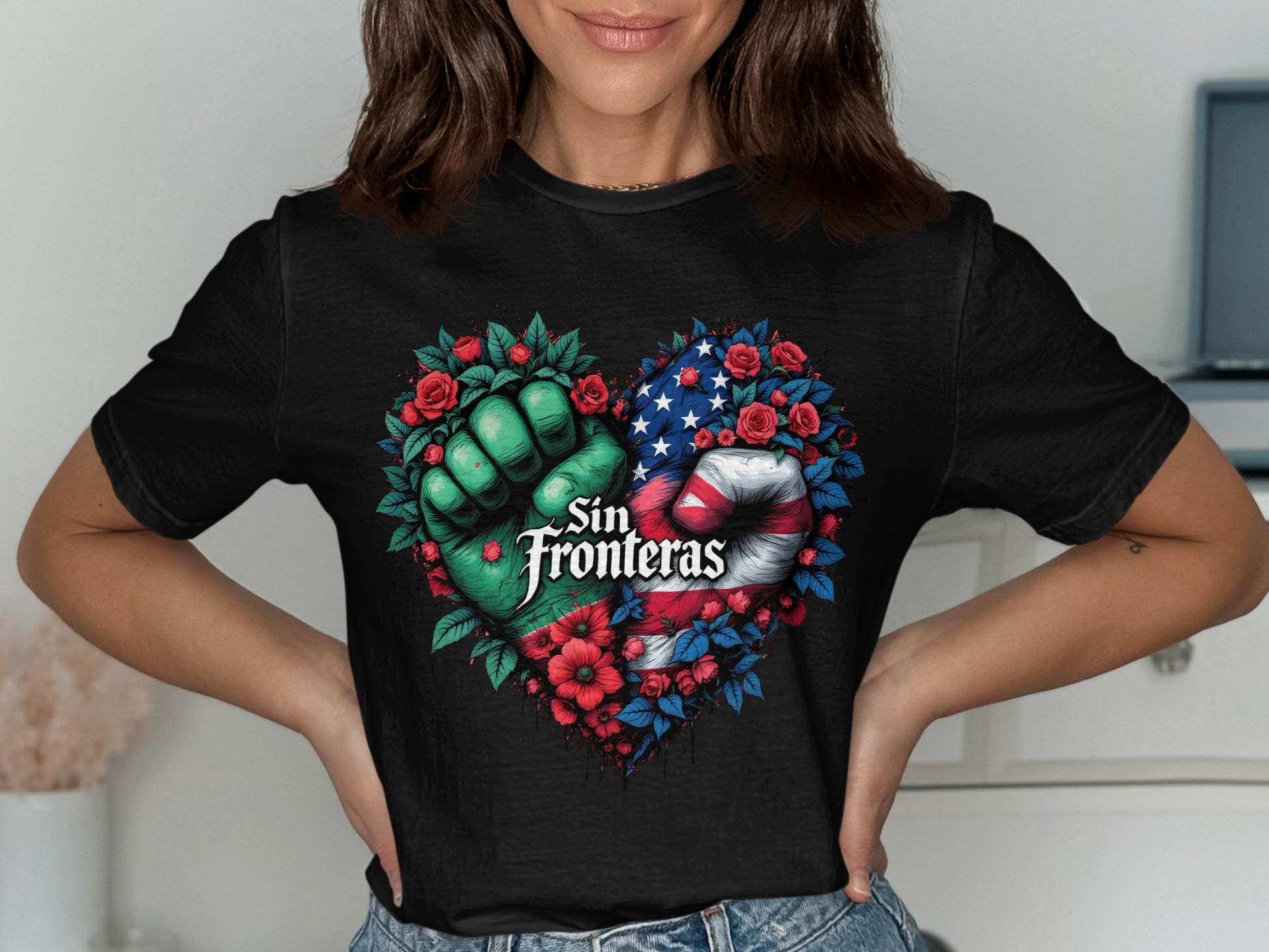 Sin Fronteras Heart Design Graphic T-Shirt Product