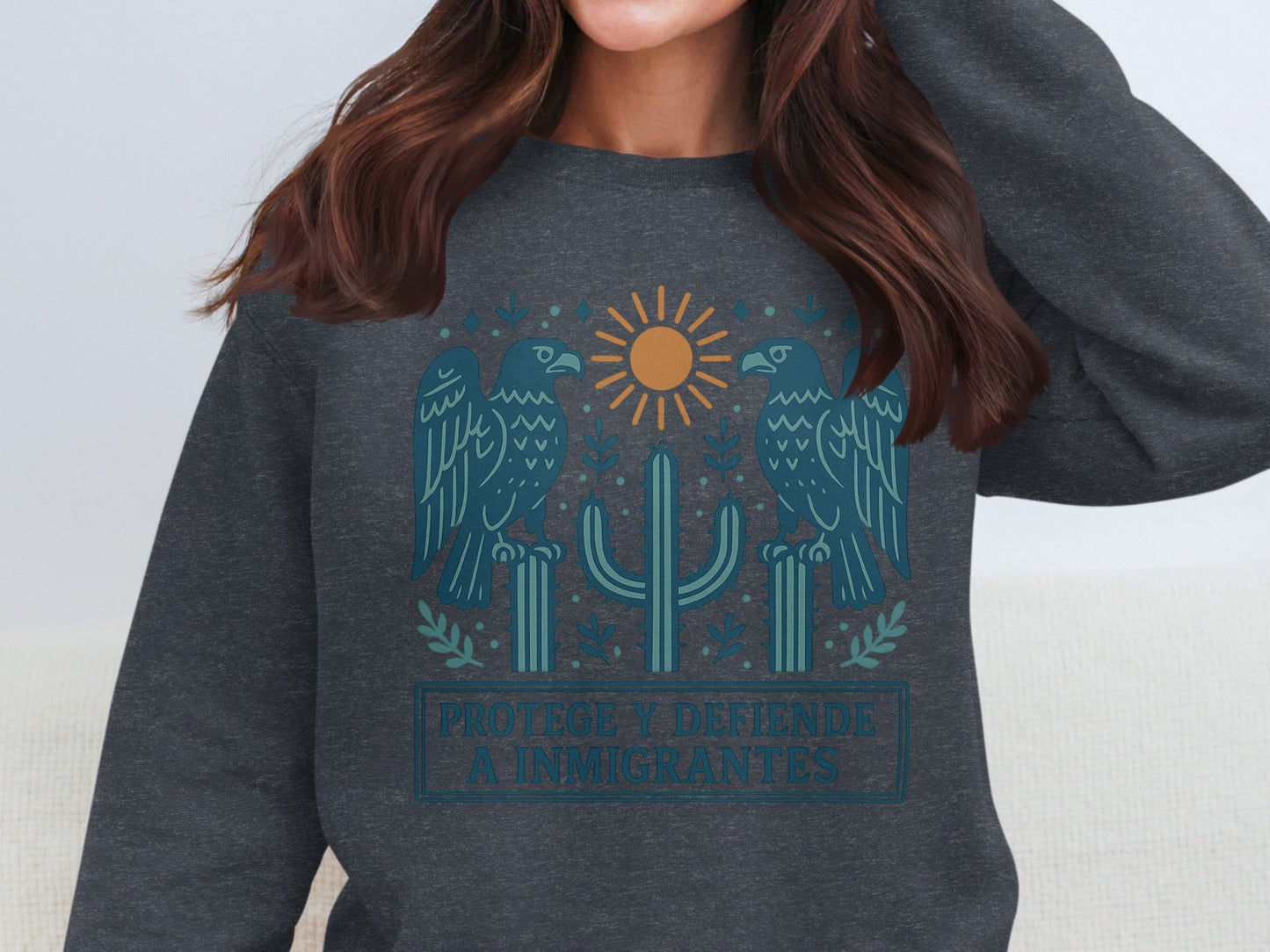 Protege y Defiende A Inmigrantes sweatshirt product type