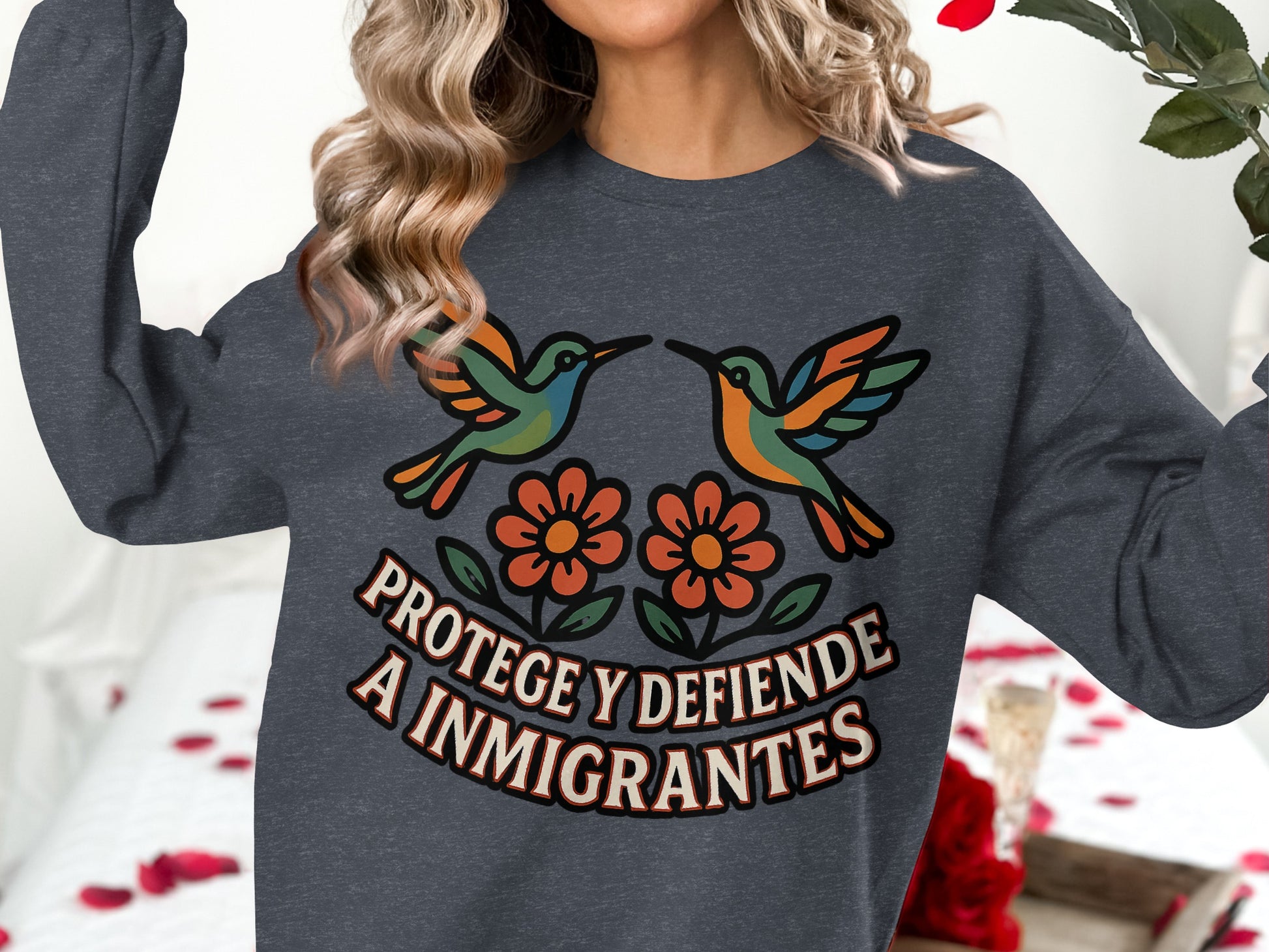 Protege y Defiende a Inmigrantes Sweatshirt product