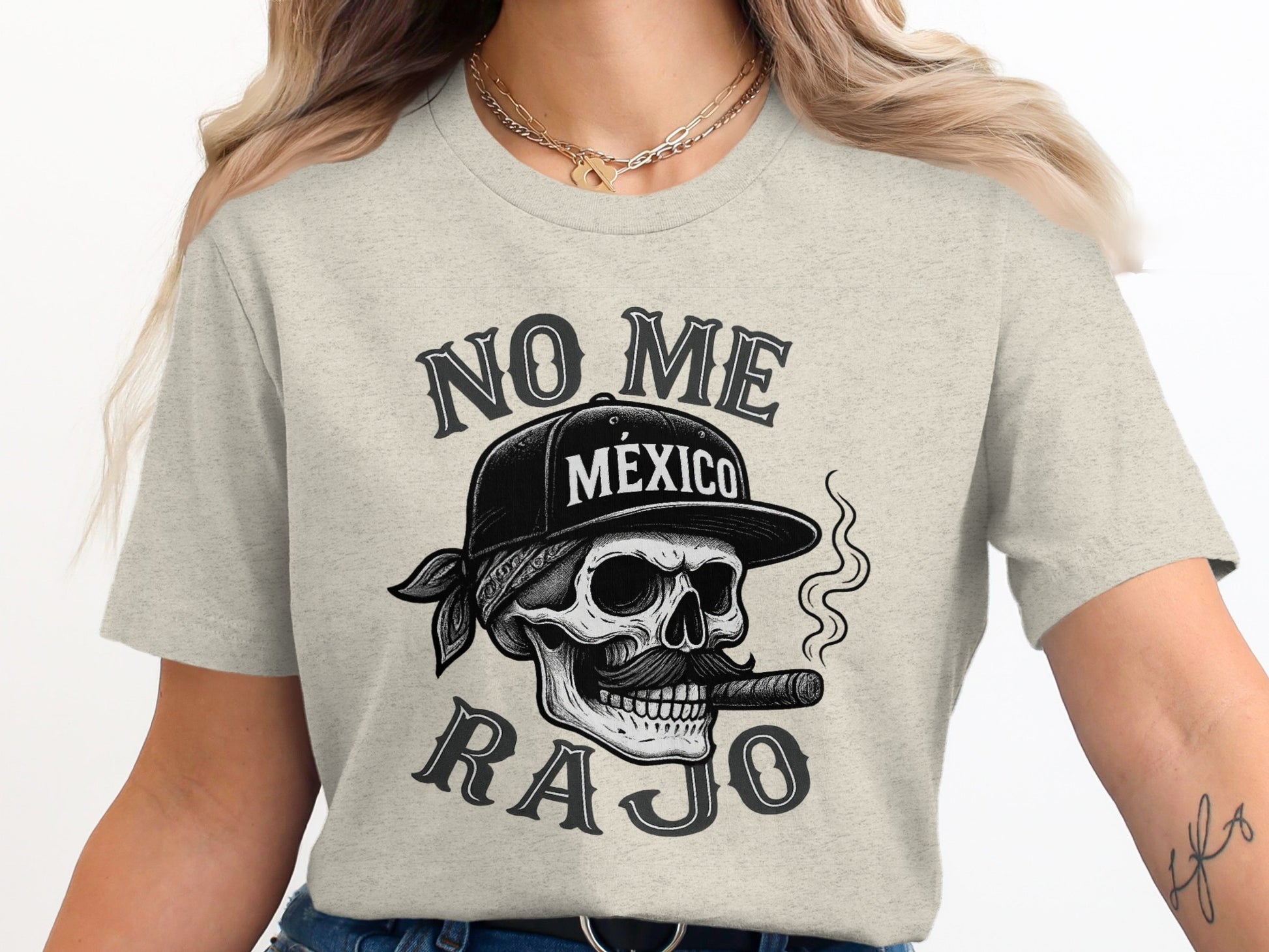 No Me Rajo Mexico Skull Graphic Tee product