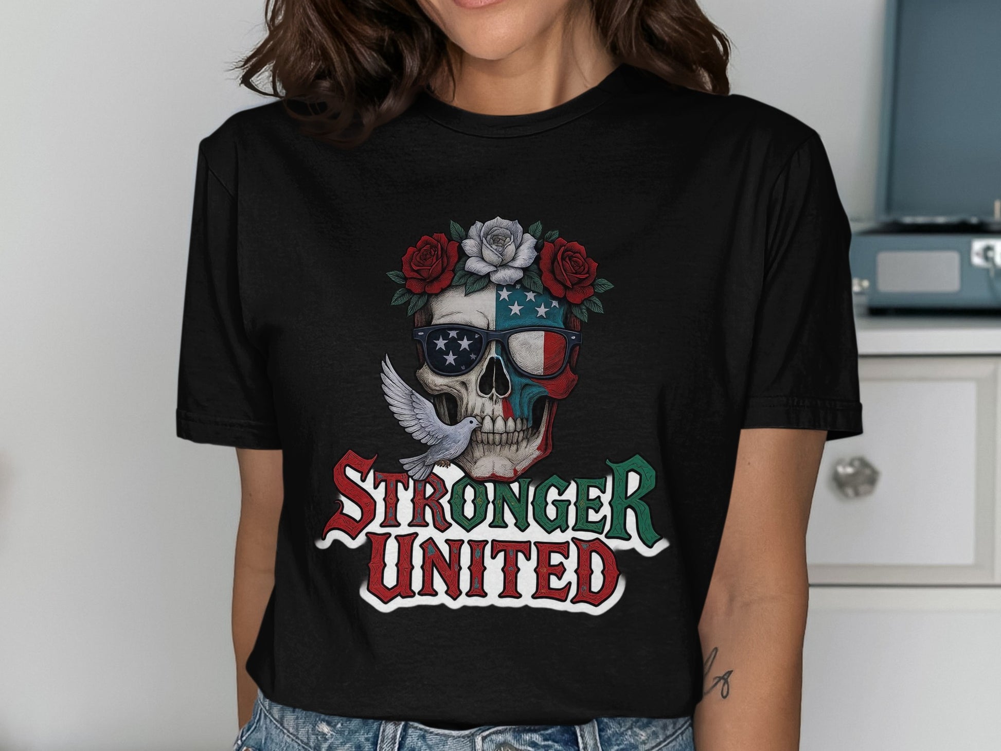 Stronger United Skull Graphic T-shirt Product