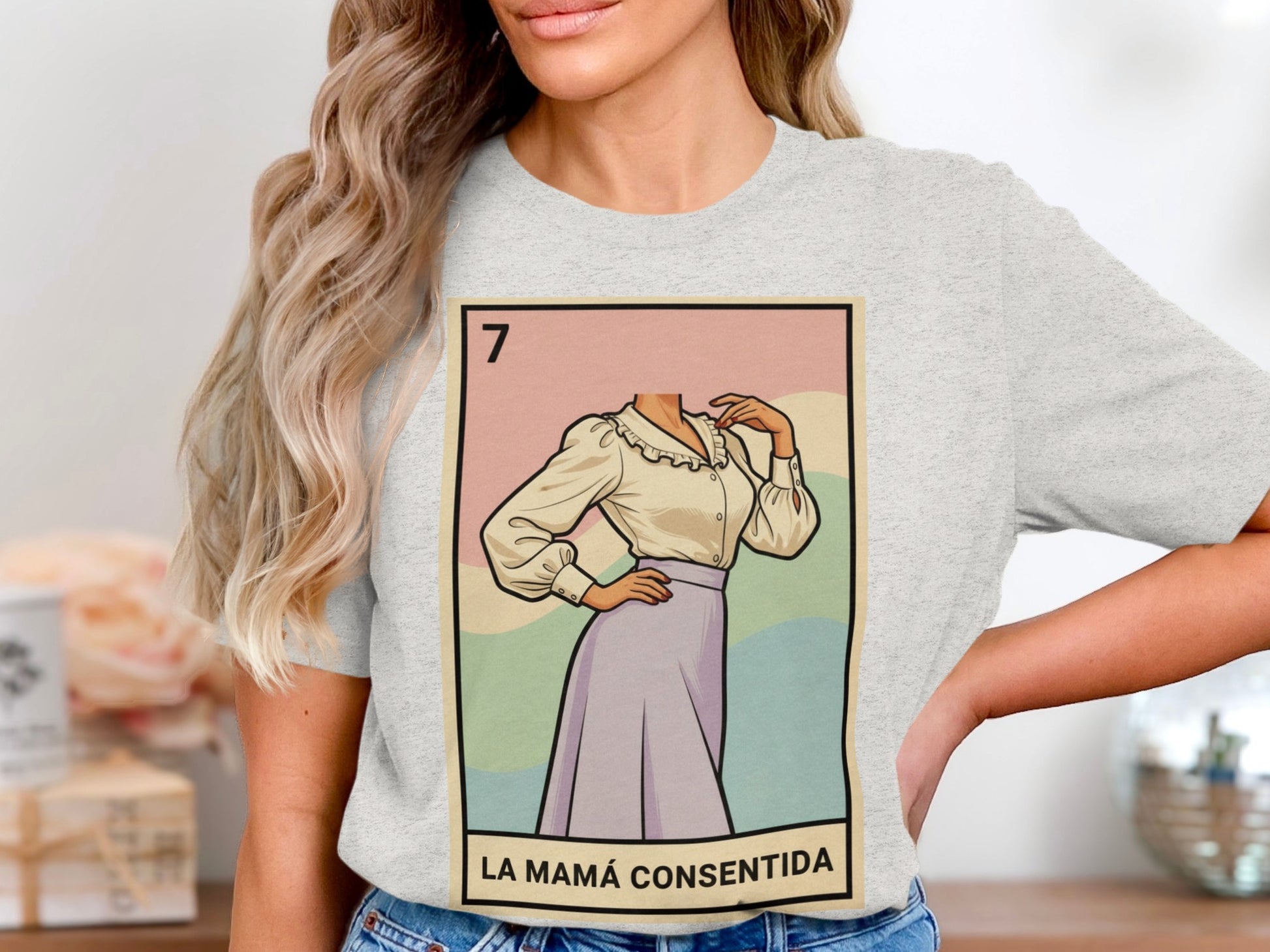 Stylish La Mamá Consentida Graphic T-Shirt product type