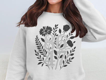 Women's Vintage Floral Graphic Number Sweatshirt product type