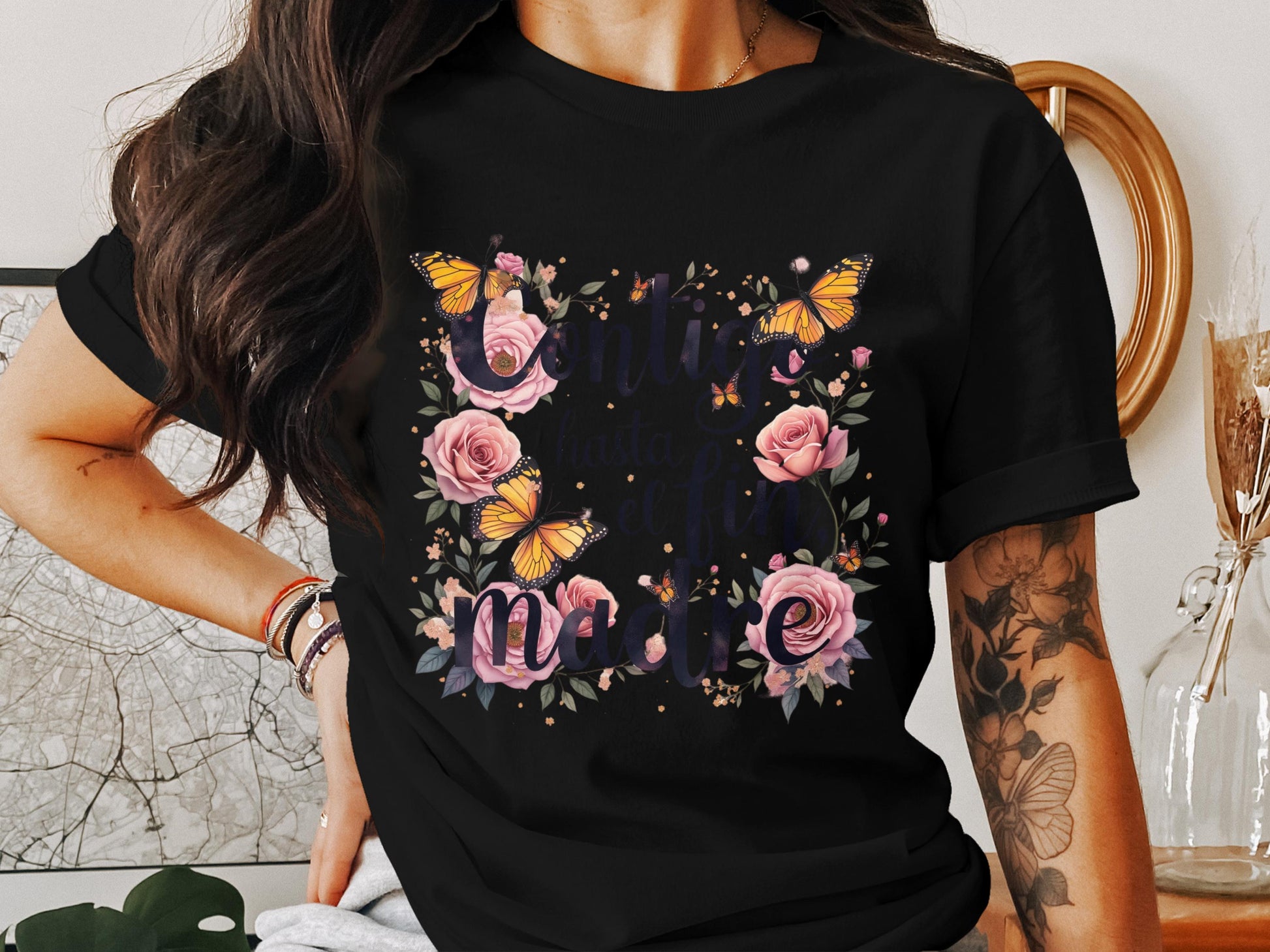 Un Dia Hasta La Madre Butterfly Floral Shirt product