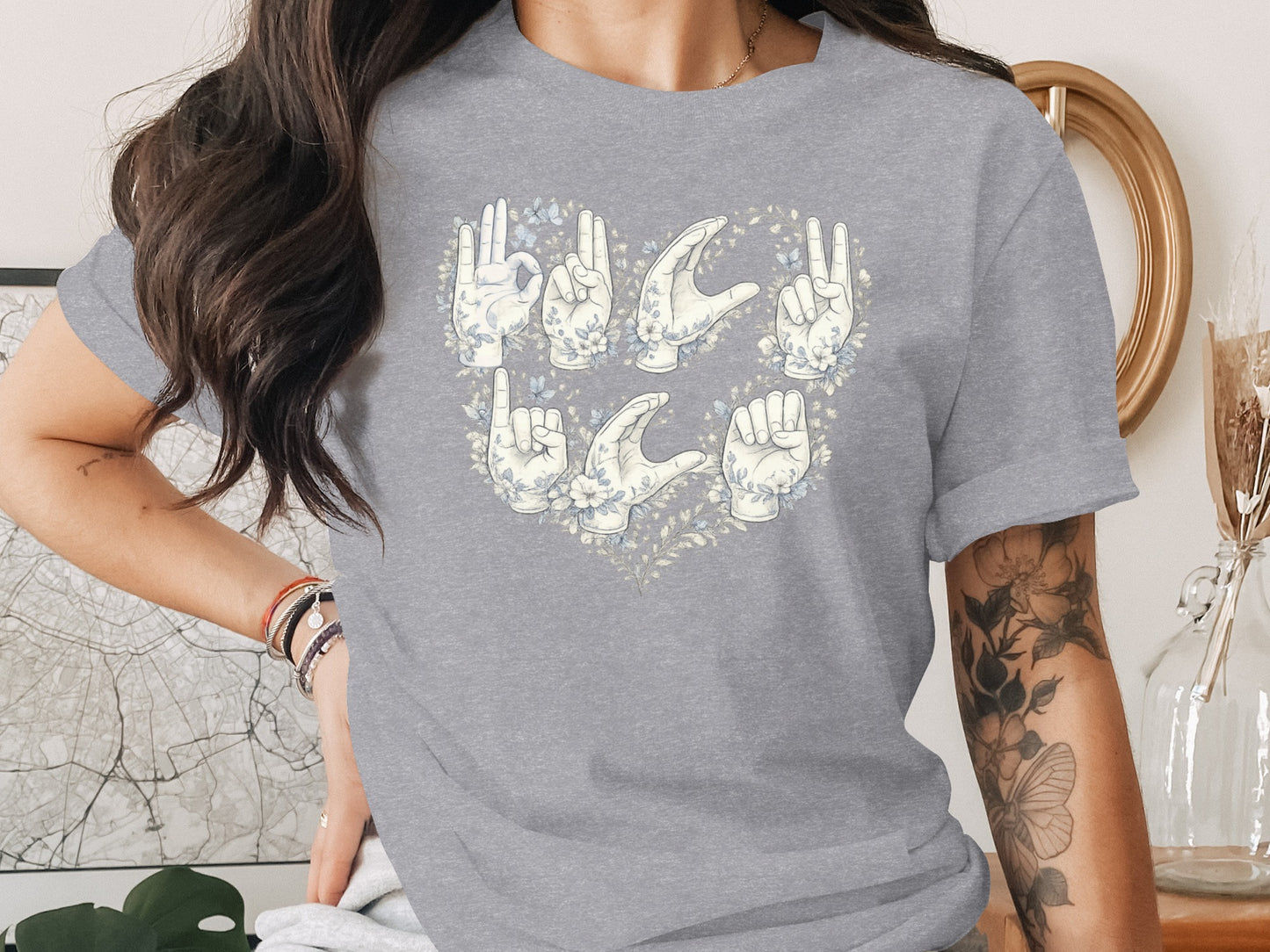 Heart-Shaped Sign Language Design Short Sleeve Shirt