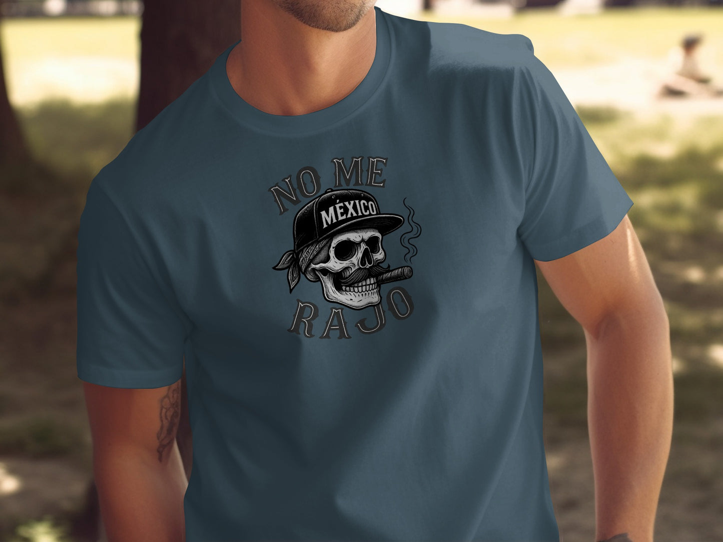 No Me Rajo Smoking Skull Graphic Tee shirt product