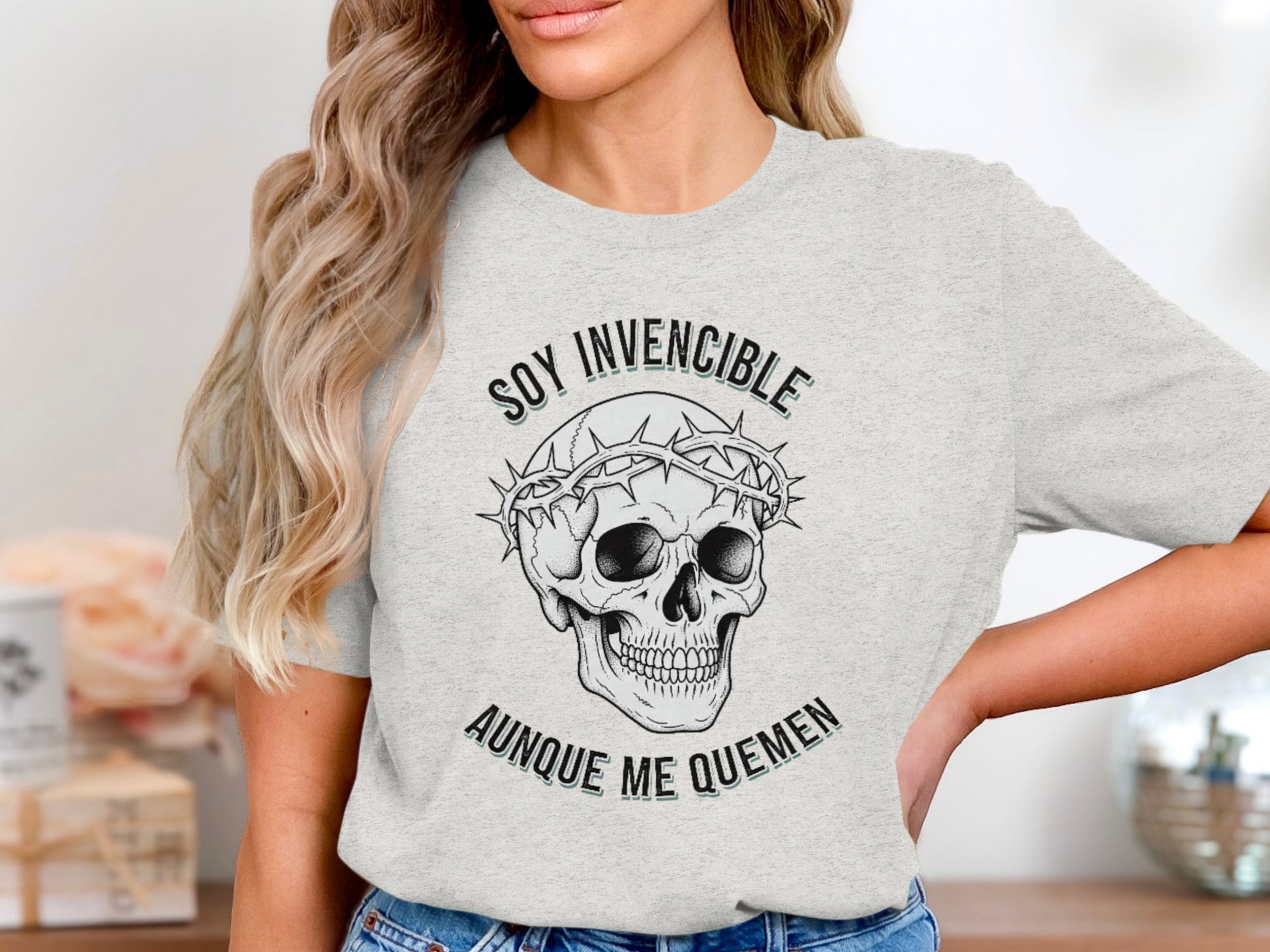 Soy Invencible Aunque Me Quemen Skull T-shirt product