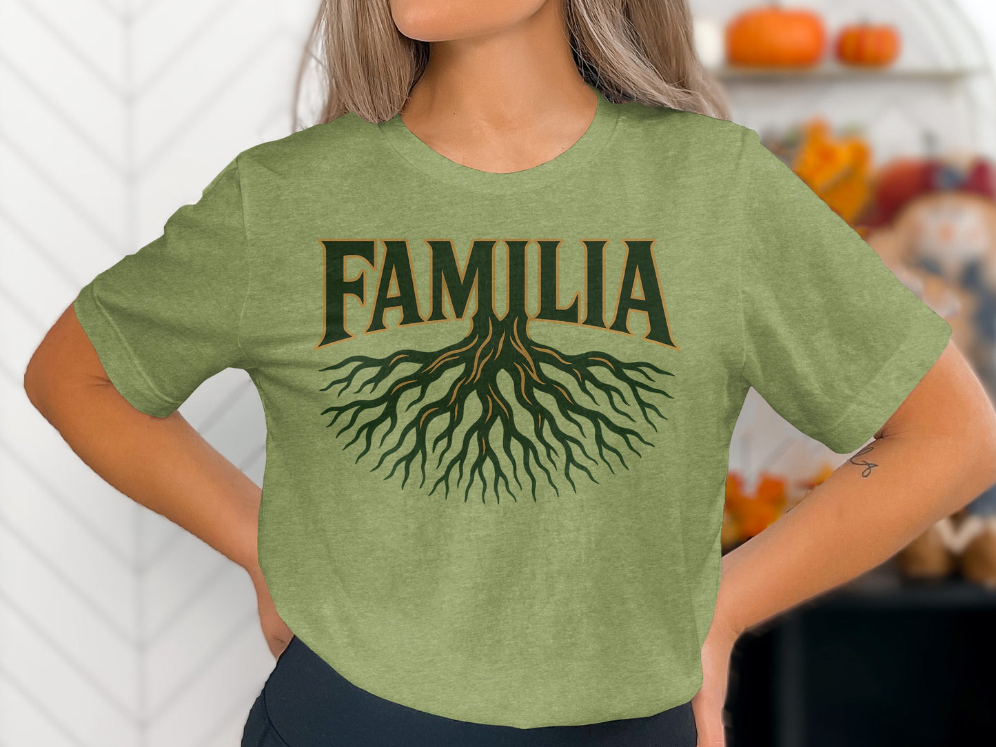 Familia Tree Root Design Graphic Tee product