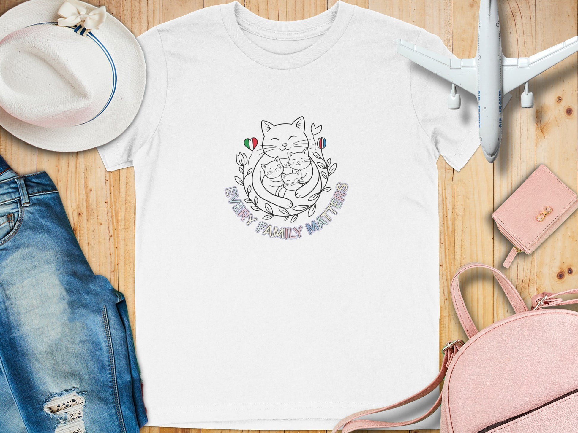 Every Family Matters Cat T-Shirt féminin product