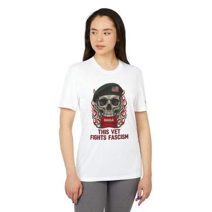 This Vet Fights Fascism Skull Graphic T-Shirt
