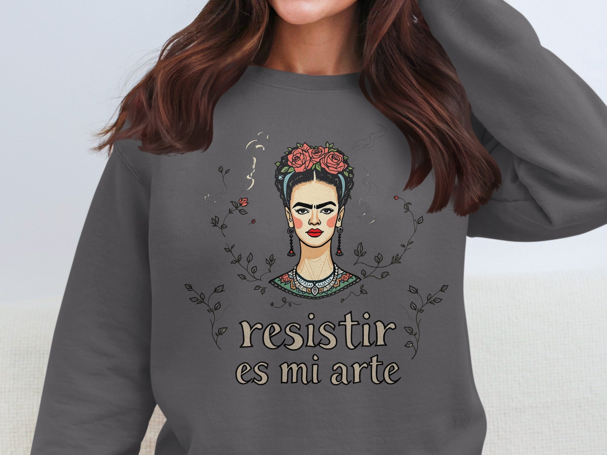 Resistir Es Mi Arte Graphic Sweatshirt