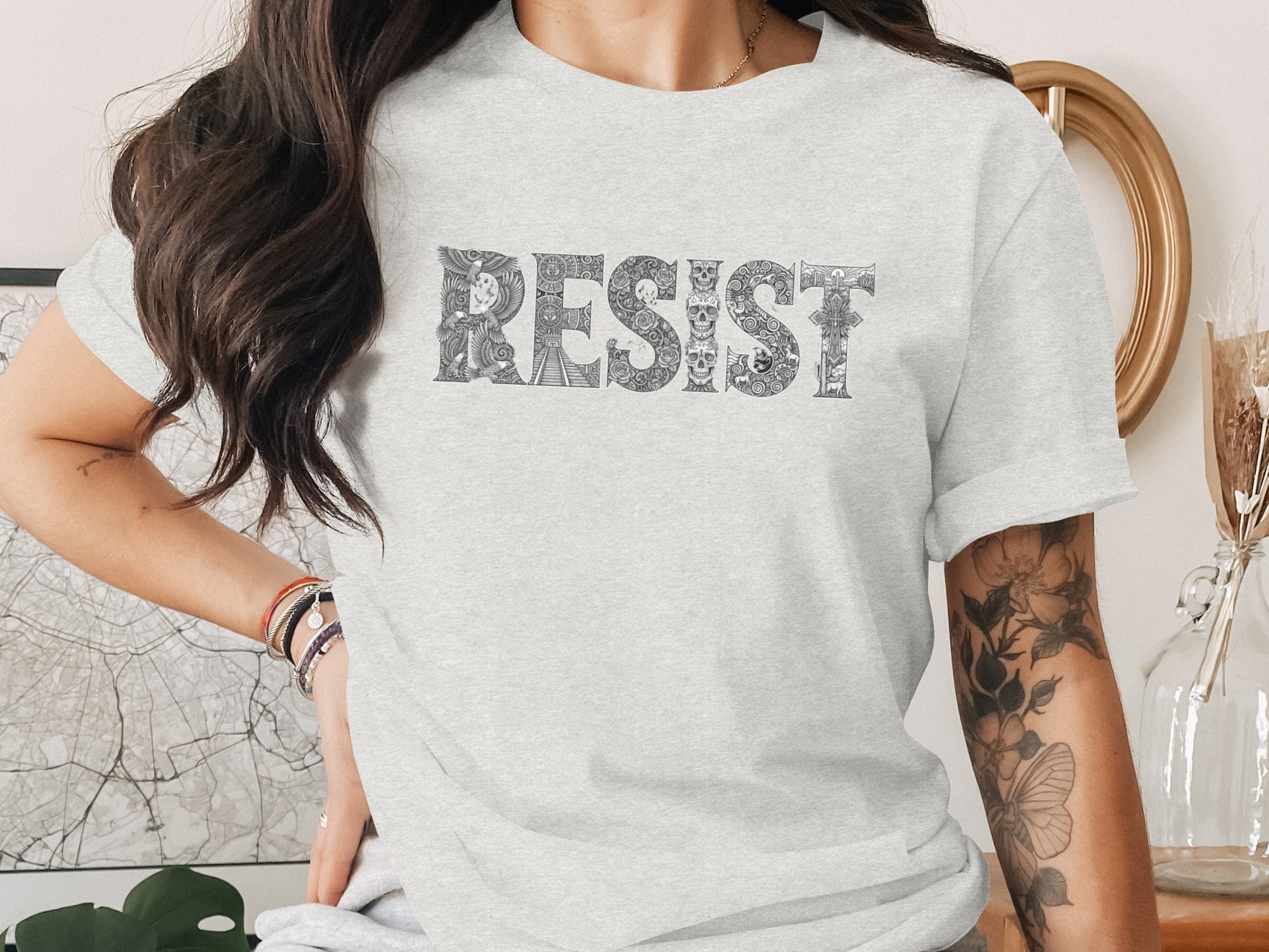 Stylish Resist Graphic Statement T-shirt
