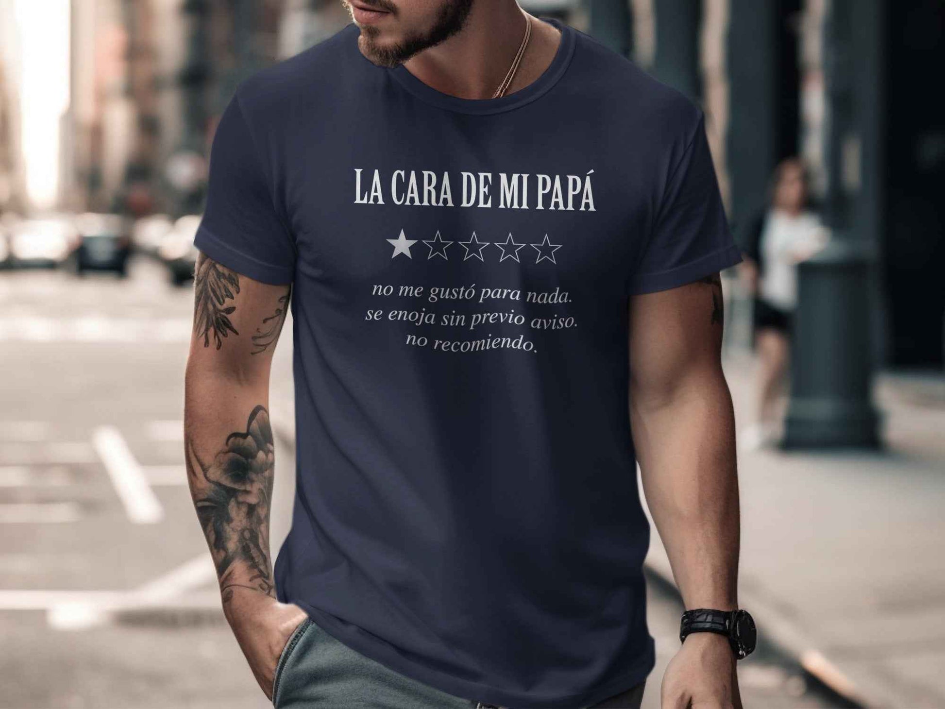 Funny Dad Gift: "La Cara de Mi Papá" T-Shirt The 'Mi Papá Review' Graphic T-Shirt