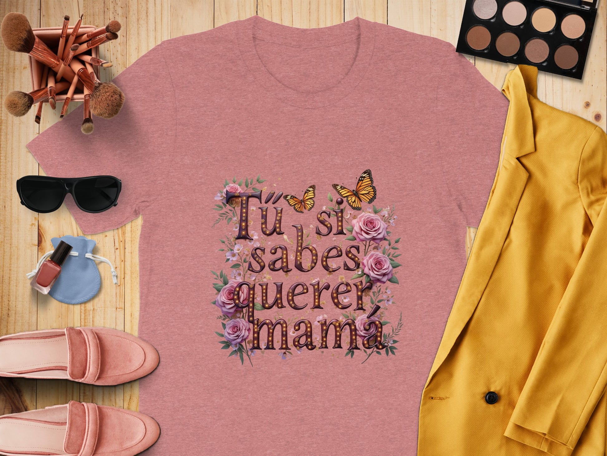 Tú Sí Sabes Querer Mamá Floral Graphic T-shirt product
