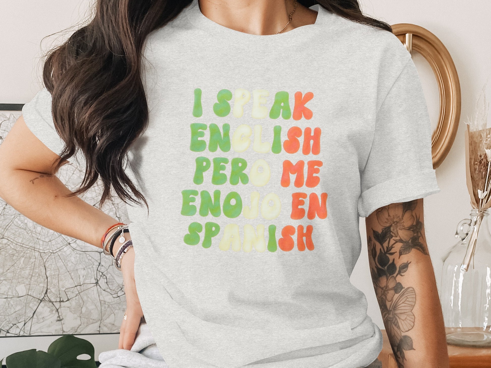 I Speak English Pero Me Enojo En Spanish Shirt product type
