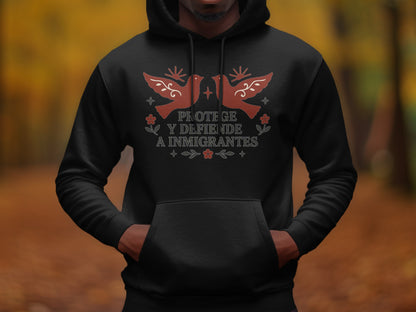 Protege y Defiende a Inmigrantes Hoodie product