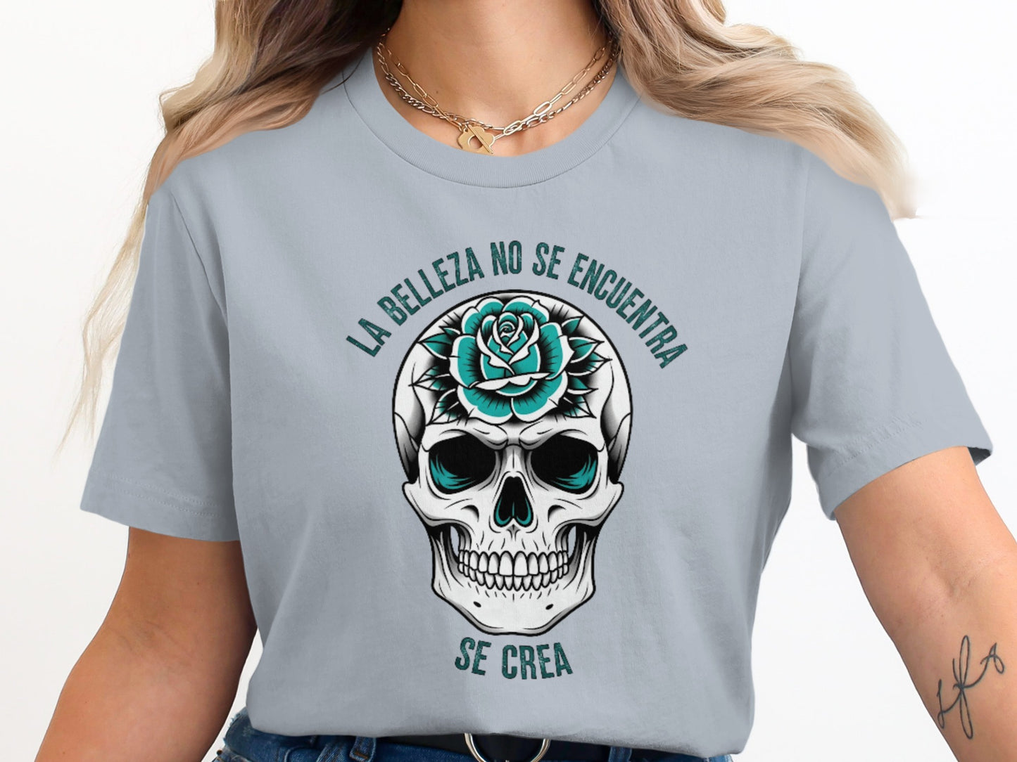 La Belleza No Se Encuentra Se Crea Skull product shirt