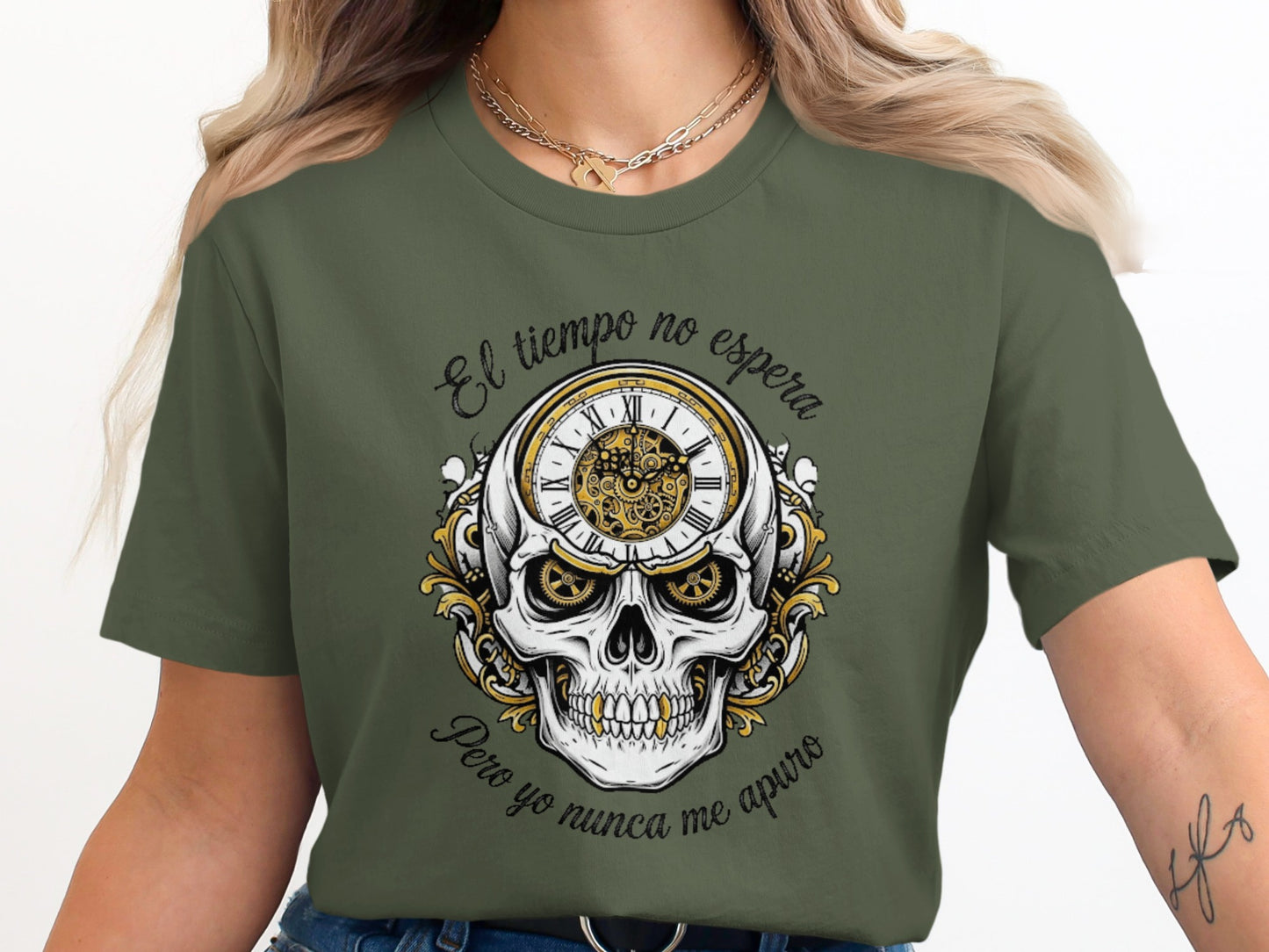 El tiempo no espera skull and clock graphic t-shirt product type
