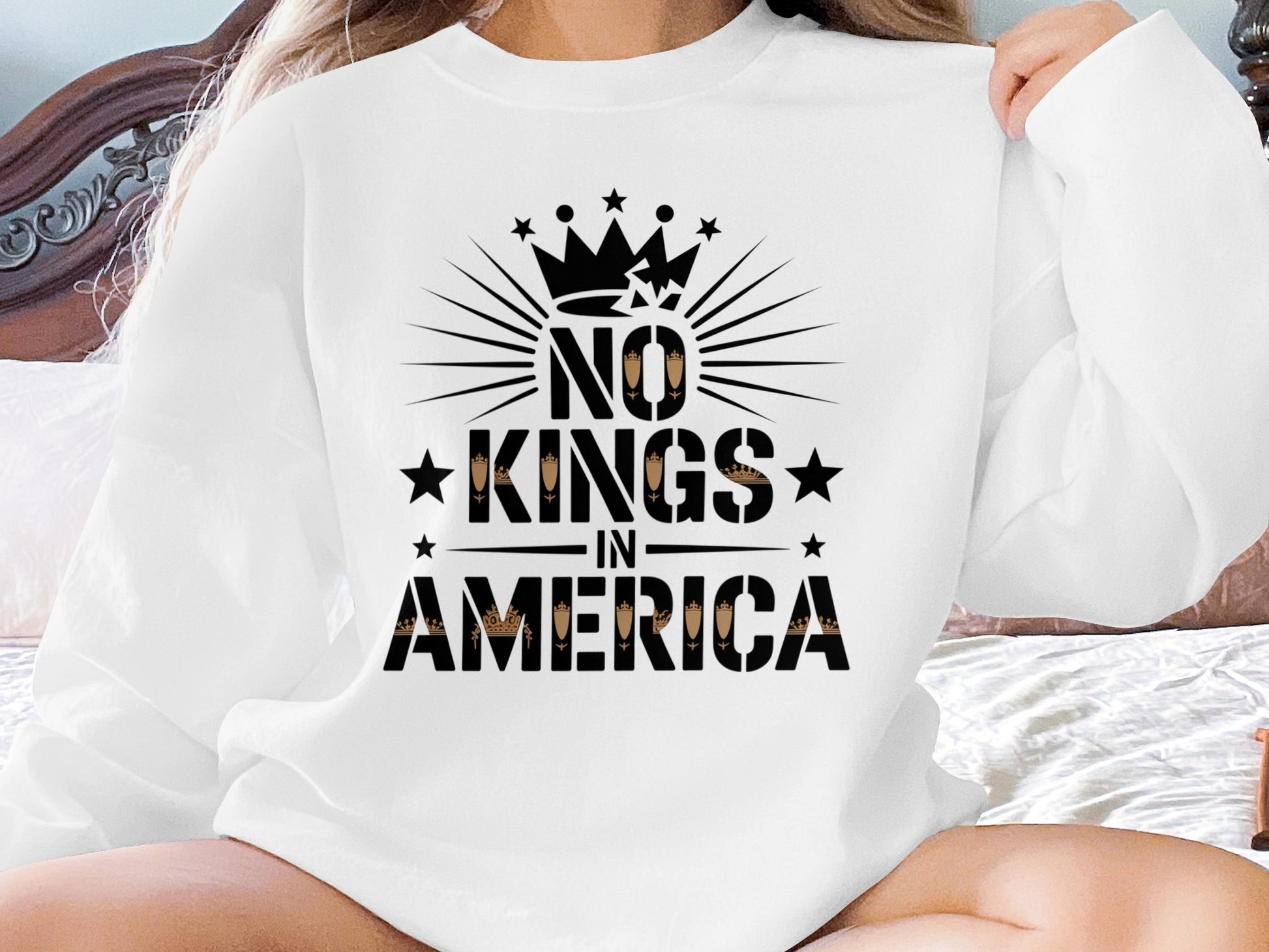 No Kings in America Graphic Sweatshirt product