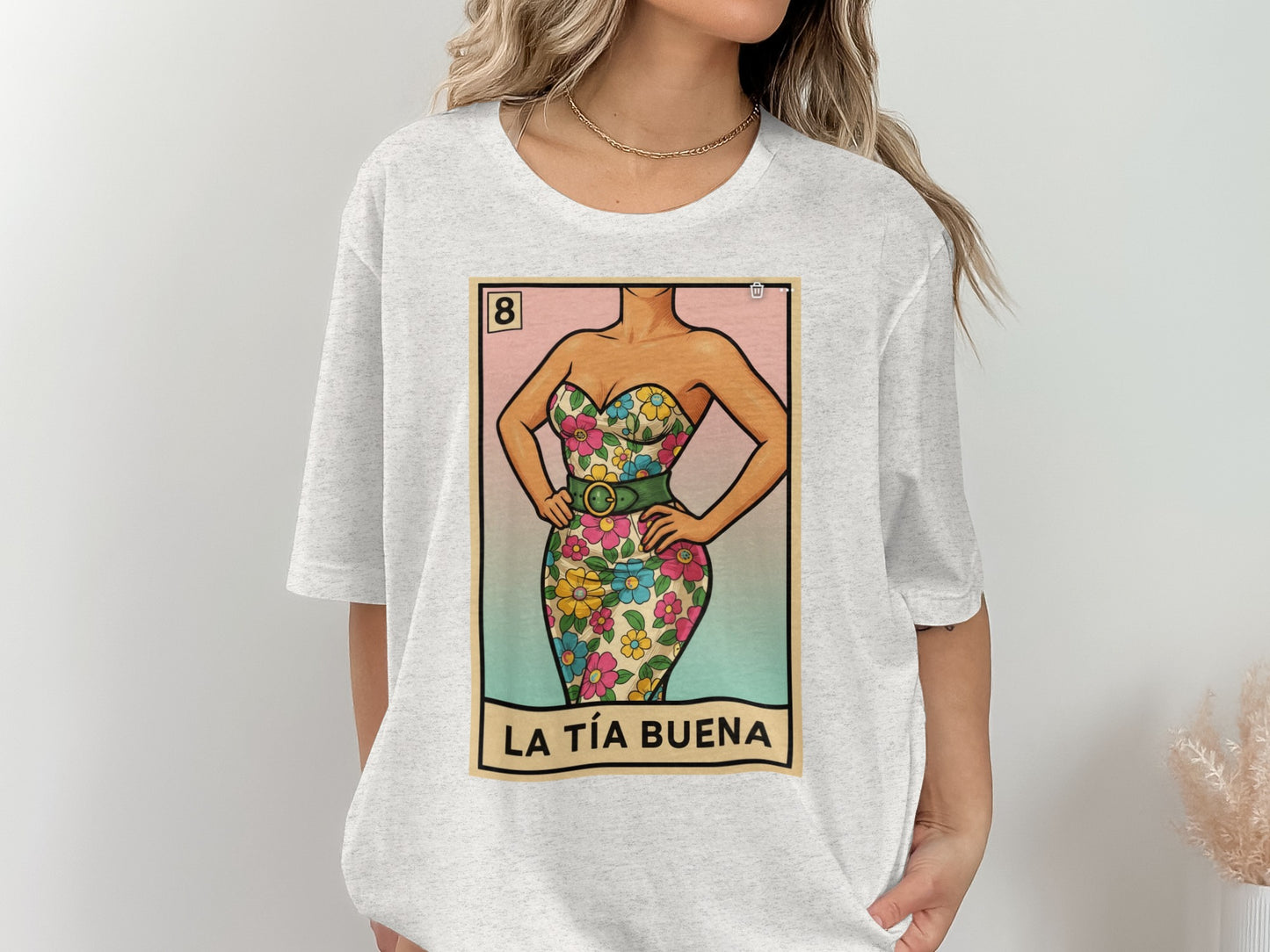 Stylish La Tía Buena Graphic Printed T-shirt product