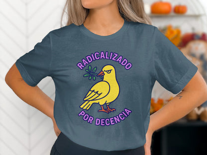 Radicalizado por Decencia Graphic T-Shirt product type