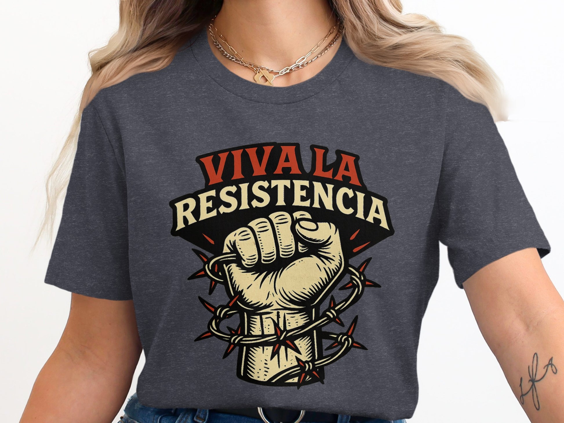 Viva La Resistencia Graphic Tee product