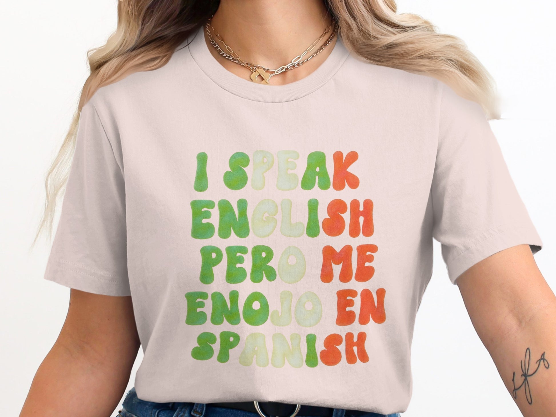 I Speak English Pero Me Enojo En Spanish T-Shirt product type