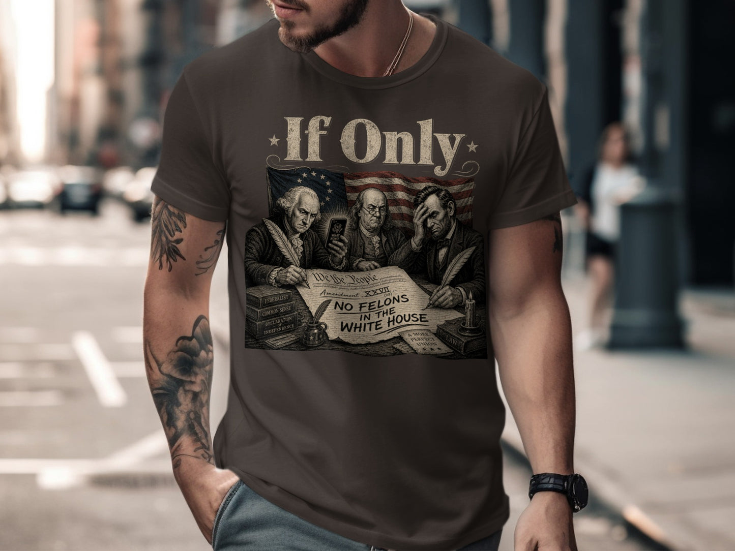 T-shirt with men signing the Declaration of Independence and "No Felons in the White House" text.