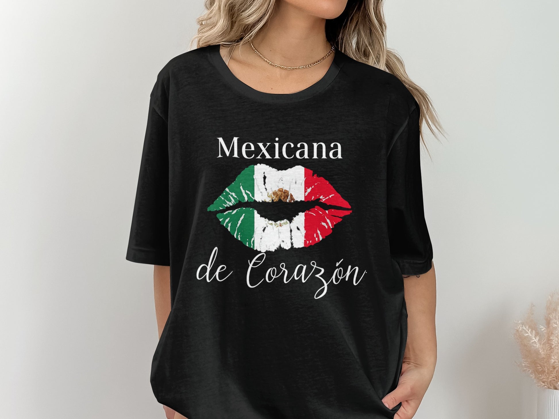 Mexicana de Corazón Graphic Printed Shirt product